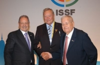 DSB-Präsident Josef Ambacher zum ISSF-Ehrenmitglied ernannt