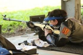 Zwei Gold- und zwei Bronzemedaillen durch Gewehr-Damen und Juniorinnen