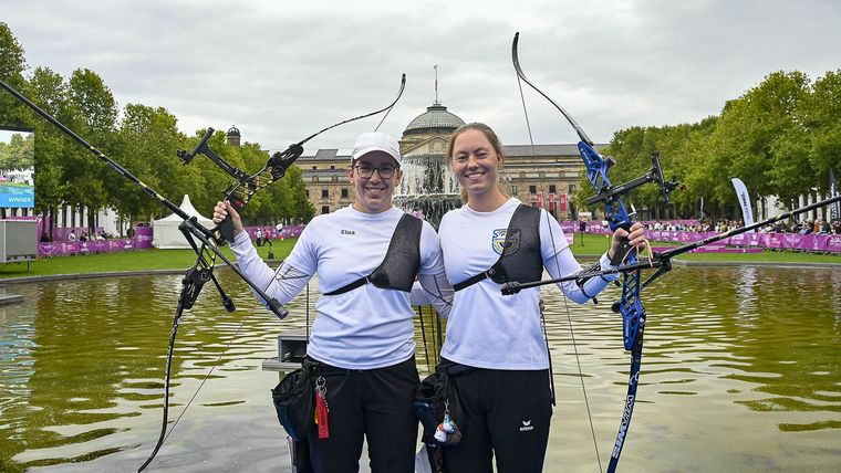 Foto: Eckhard Frerichs /Elisa Tartler (links) und Johanna Klinger lieferten sich ein packendes Frauen-Finale, das Klinger im Stechen gewann.