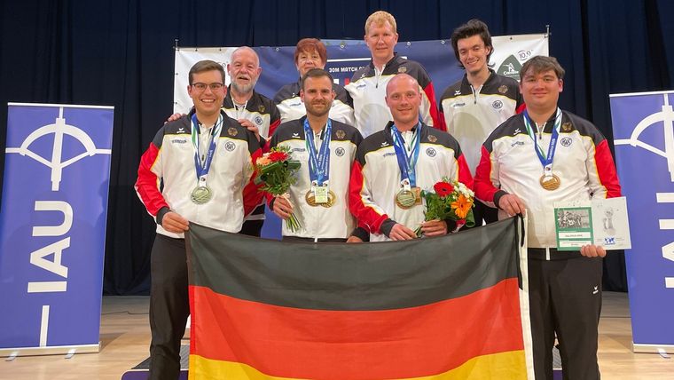 Foto: DSB / Das deutsche Team beim Armbrust-Weltcup in Sezemice.