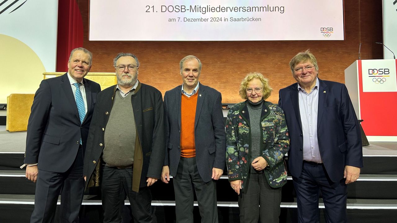 Foto: DSB / Die DSB-Delegation in Saarbrücken mit Jörg Brokamp, Walter Wolpert, Hans-Heinrich von Schönfels, Elke Wolpert und Gerd Hamm. Es fehlt auf dem Bild Bernd Schneider.