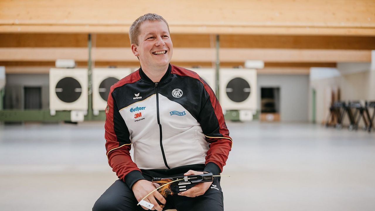 Foto: DSB / Hat gut lachen: Nach Gold im Luftpistolen-Mixed mit Ehefrau Sandra gewann Christian Reitz auch den Wettkampf mit der Schnellfeuerpistole beim Weltcup in Rio.