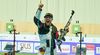Foto: ISSF / So feierten die Weltmeister ihr WM-Gold: Maximilian Dallinger 2025 in Kairo...