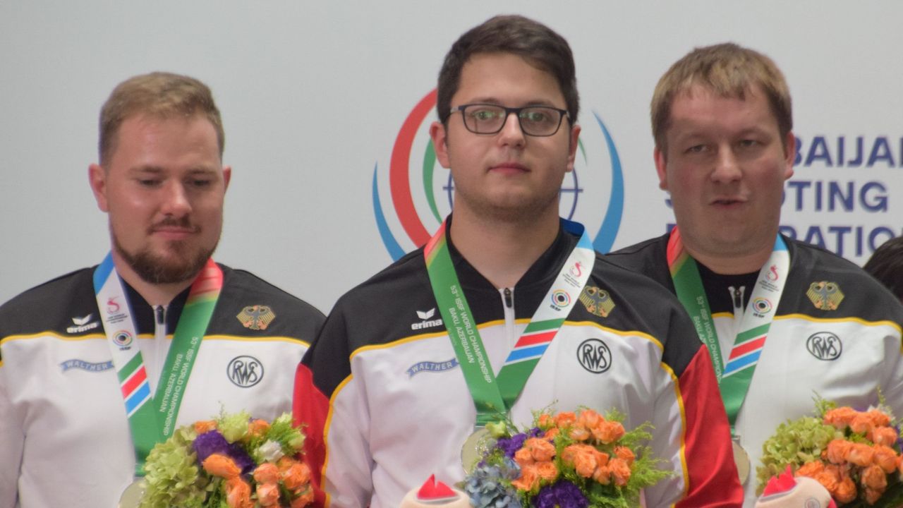 Foto: DSB / Es kann nur zwei geben: Oliver Geis, Florian Peter und Christian Reitz kämpfen in der internen Qualifikation um zwei Olympia-Startplätze mit der Schnellfeuerpistole.