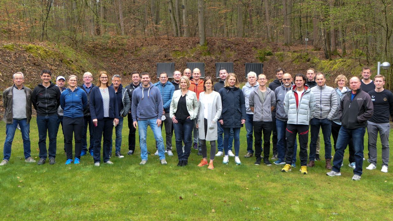 Foto: DSB / Eine große Gruppe! Die Wissenschaftskoordinatoren des deutschen Sports trafen sich in Wiesbaden.