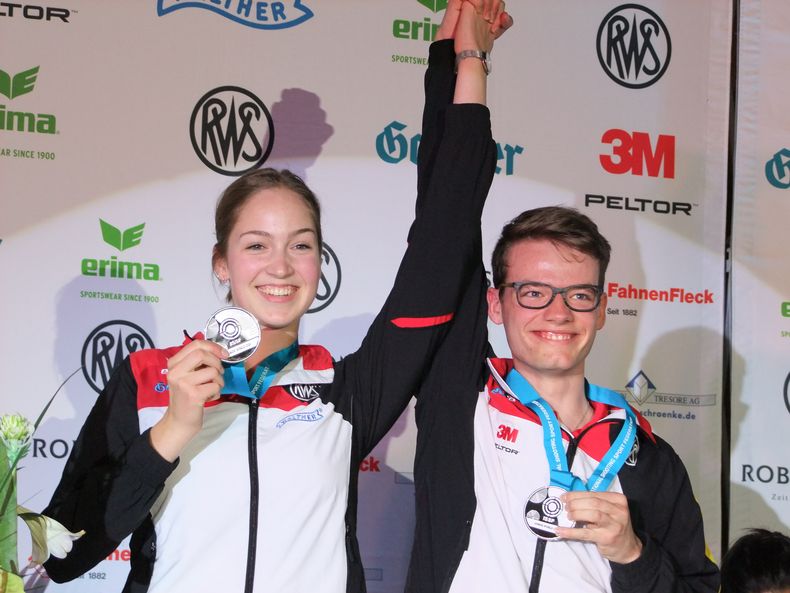 Foto: Michael Eisert / Im vergangenen Jahr feierten Anna Janßen und Maximilian Ulbrich Silber im Luftgewehr Mixed. Foto: Michael Eisert / Im vergangenen Jahr feierten Anna Janßen und Maximilian Ulbrich Silber im Luftgewehr Mixed.