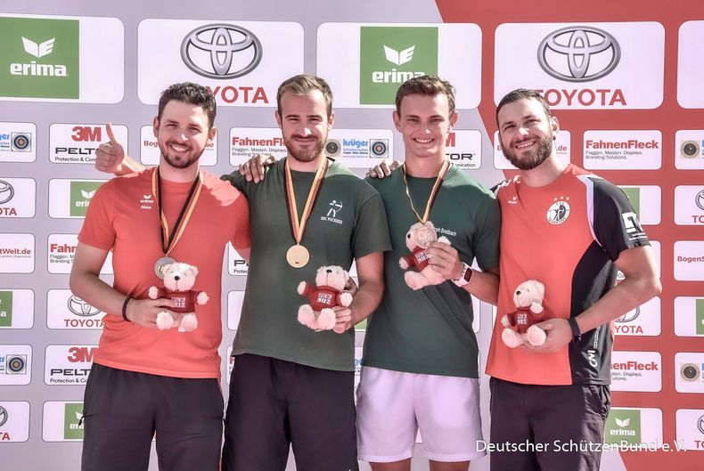 Bild: DSB / Max Weckmüller, Florian Kahllund und Felix Wieser sind auch beim Deutschland Cup in Wiesbaden dabei! Bild: DSB / Max Weckmüller, Florian Kahllund und Felix Wieser sind auch beim Deutschland Cup in Wiesbaden dabei!