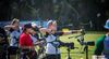 Foto: World Archery / Michelle Kroppen sowie Charline Schwarz und Katharina Bauer im Hintergrund sind beim Weltcup in Gwangju im Einsatz.