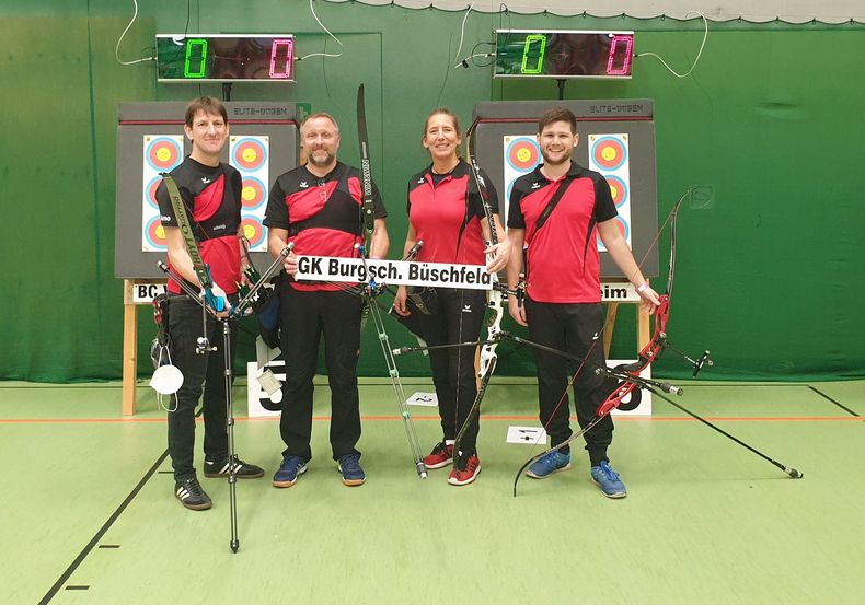 Foto: BSG Ebersberg / Das Team der GK Burgschützen Büschfeld startete mit 7:7-Punkten in der Bundesliga Süd vielversprechend.