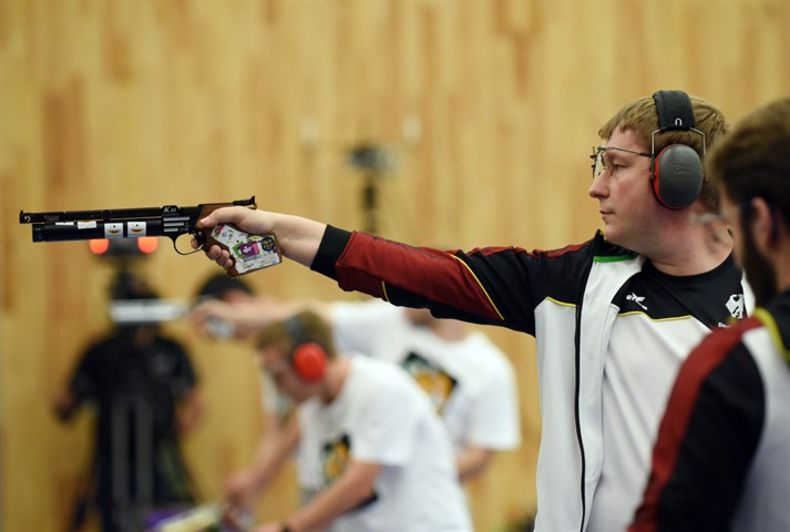 Foto: ISSF / Alleskönner Christian Reitz wird bei der WM in Kairo in den olympischen Disziplinen Luft- und Schnellfeuerpistole starten, aber auch nicht-olympische Disziplinen schießen. Foto: ISSF / Alleskönner Christian Reitz wird bei der WM in Kairo in den olympischen Disziplinen Luft- und Schnellfeuerpistole starten, aber auch nicht-olympische Disziplinen schießen.
