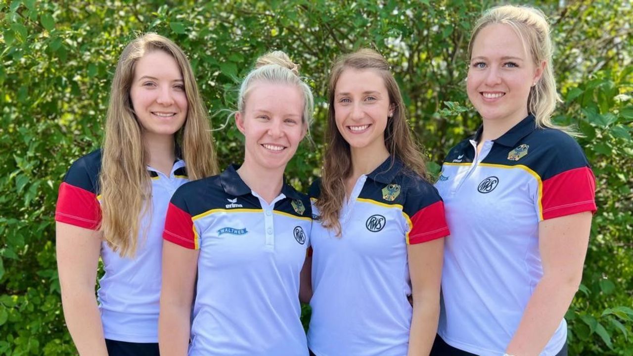 Foto: DSB / Dieses Quartett wird für die WM von Bundestrainerin Claudia Verdicchio-Krause zur Nominierung vorgeschlagen: Doreen Vennekamp, Svenja Berge, Michelle Skeries und Josefin Eder.
