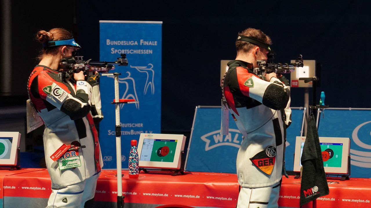 Foto: DSB / Norwegen vs. Deutschland, Freiheit vs. Vöhringen, Weltmeister vs. Weltmeister: Jeanette Hegg Duestad und Maximilian Dallinger im direkten Duell.