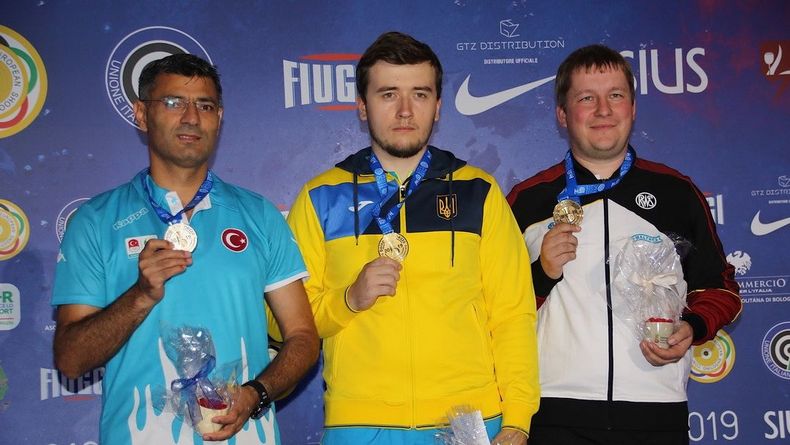 Foto: ESC / Die starke Aufholjagd von Christian Reitz mit der Standardpistole wurde mit Doppelbronze belohnt. Foto: ESC / Die starke Aufholjagd von Christian Reitz mit der Standardpistole wurde mit Doppelbronze belohnt.