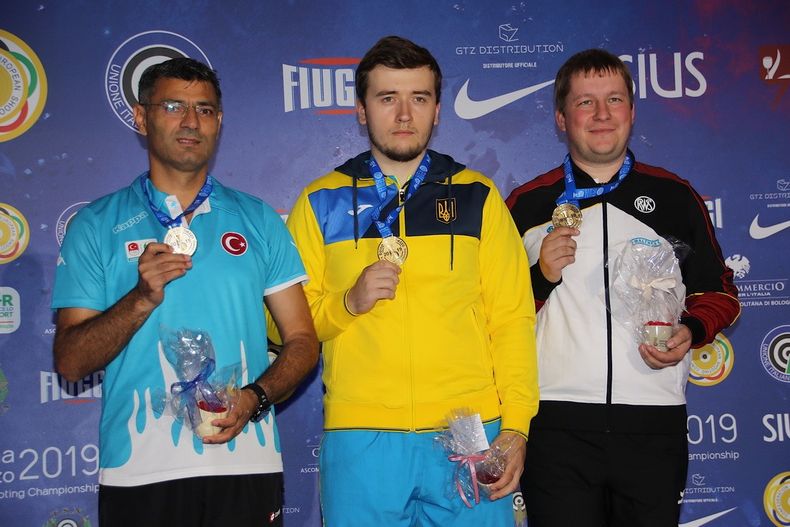 Foto: ESC / Die starke Aufholjagd von Christian Reitz mit der Standardpistole wurde mit Doppelbronze belohnt. Foto: ESC / Die starke Aufholjagd von Christian Reitz mit der Standardpistole wurde mit Doppelbronze belohnt.