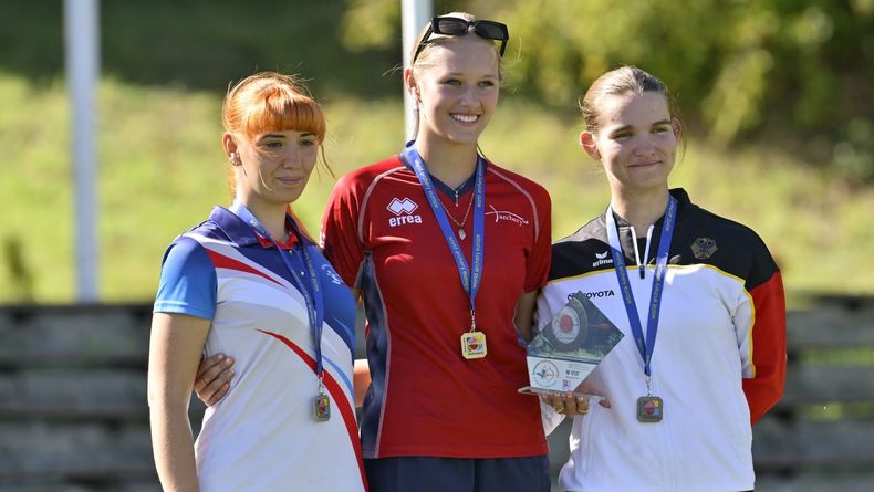 Foto: Peter Lange / Frida Janke gewann auf Anhieb nach tollen Leistungen EM-Bronze in der Klasse U21-Recurve. Foto: Peter Lange / Frida Janke gewann auf Anhieb nach tollen Leistungen EM-Bronze in der Klasse U21-Recurve.