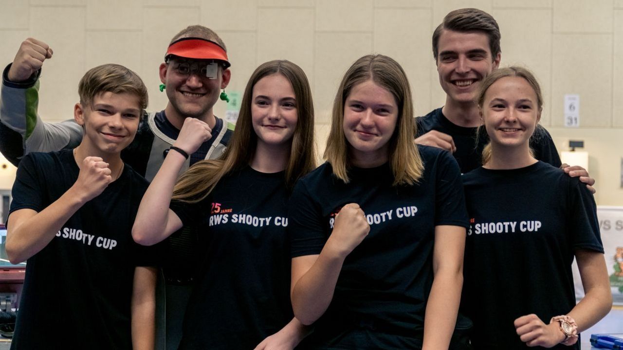 Foto: DSJ / Jungschützen und Profis bilden beim Shooty Cup ein Team - das macht den Reiz aus.