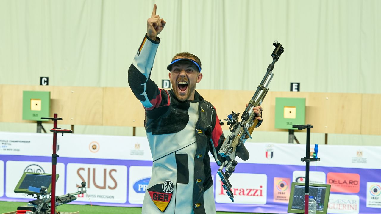 Foto: ISSF / Wer Weltmeister ist, will auch zur Europameisterschaft! Maximilian Dallinger ist einer von zehn deutschen Schützen, die an der EM-Qualifikation in Ruse/SLO teilnehmen.