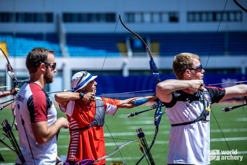 Foto: World Archery / Da muss mehr kommen! Florian Unruh (links) und Mathias Kramer scheiterten im Team früh. Foto: World Archery / Da muss mehr kommen! Florian Unruh (links) und Mathias Kramer scheiterten im Team früh.