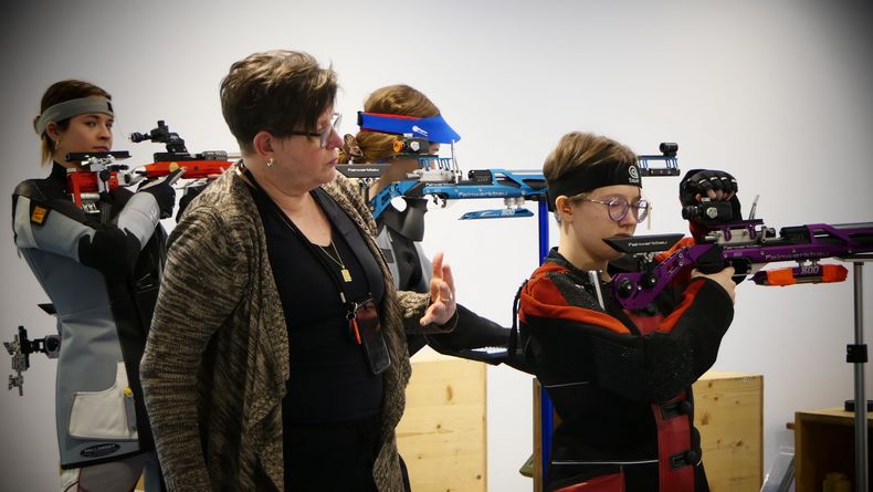 Foto: DSB / Die Jugendlichen werden bei den Lehrgängen von qualifizierten und erfahrenen Trainern angeleitet.