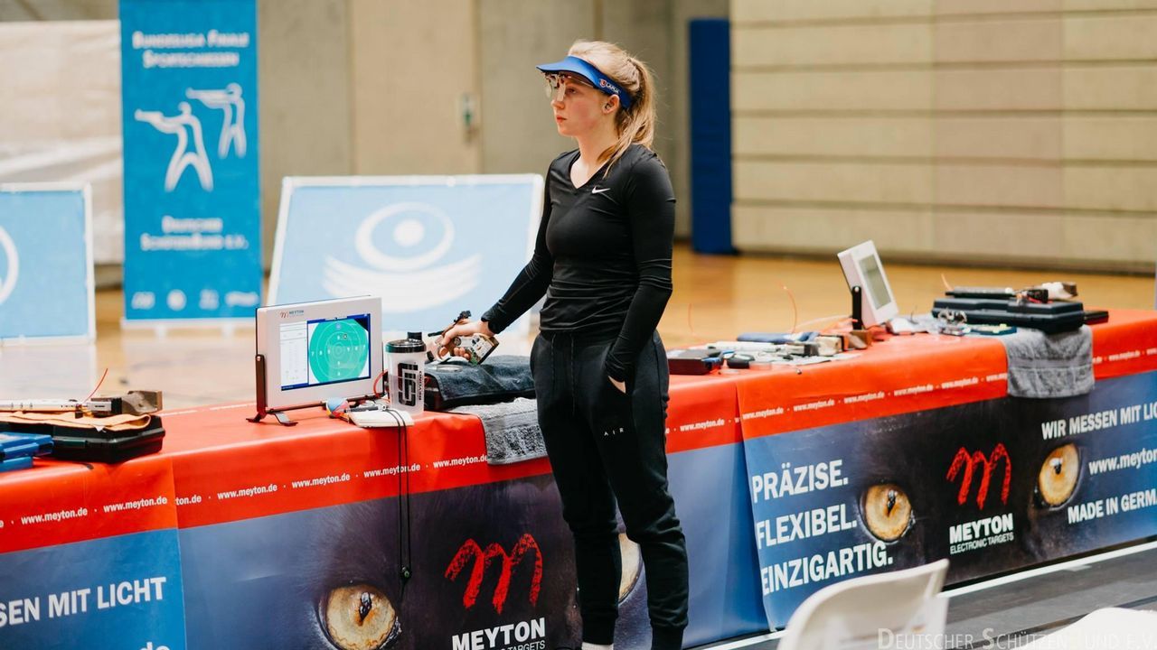 Foto: DSB / Susanne Roß wurde 2018 Deutsche Meisterin mit der Luftpistole und startet in der Bundesliga für den SV Waldkirch. Am Wochenende ist sie beim Finale des Meisterschützen 2020 dabei.