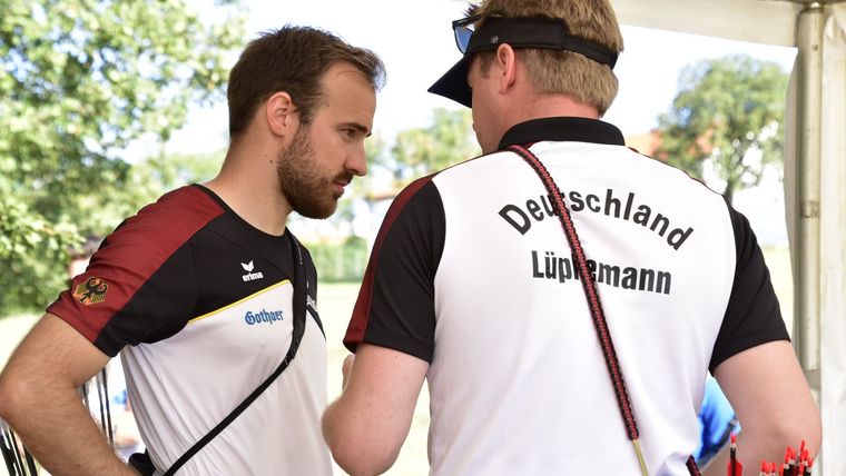 Foto: Peter Lange / Zwei Kandidaten für die WM in Yankton: Florian Unruh (Recurve) und Henning Lüpkemann (Compound).