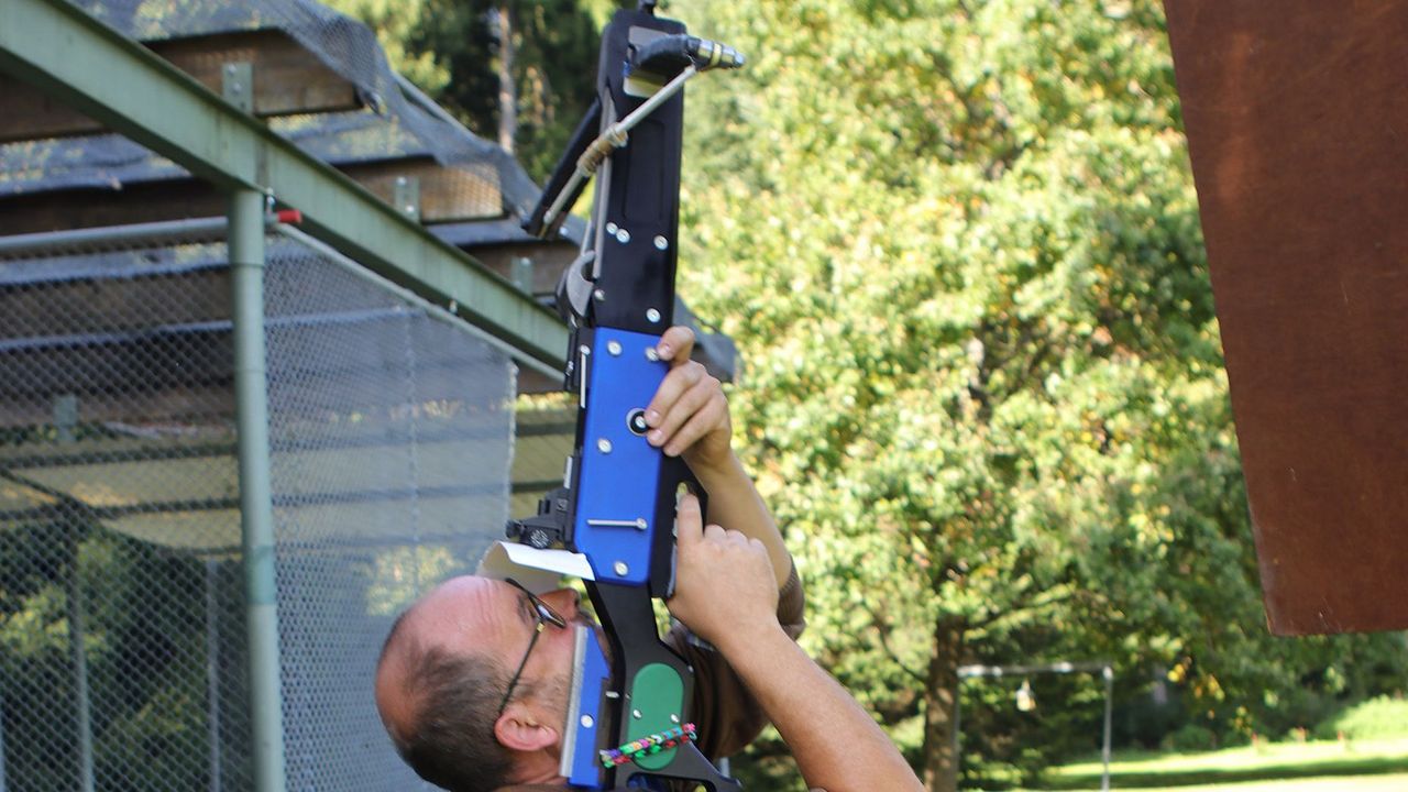 Foto: BSSB / Norbert Ettner in seinem Element, beim Blattl-Schießen.