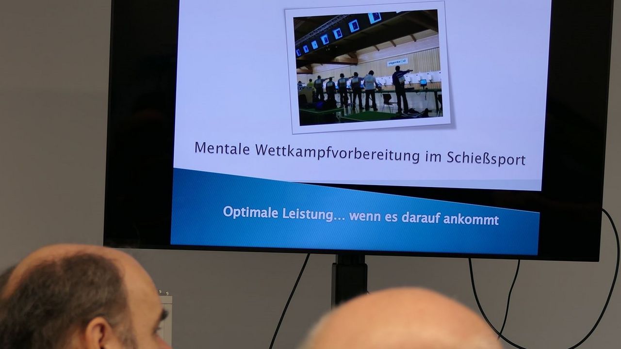Foto: DSB / Bei dem Lehrgang im Juli steht für die Luftgewehrschützen das Mentaltraining im Fokus.