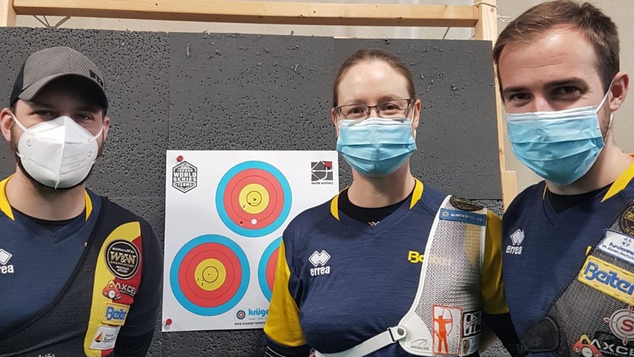 Foto: Beiter Team / Felix Wieser, Lisa Unruh und Florian Unruh schieden im Halbfinale der Indoor Series aus.