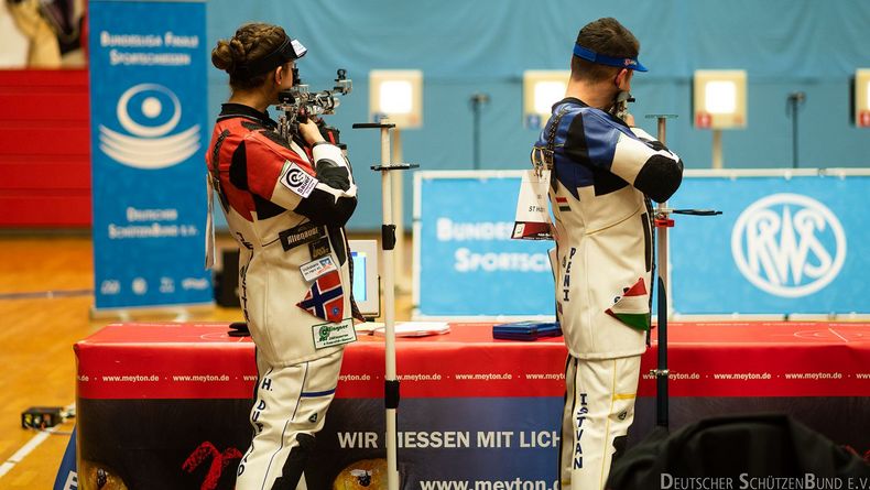 Foto: DSB / Könnte auch ein olympisches Finale sein, ist aber Bundesliga: Jeanette Duestad (Freiheit) und Istvan Peni (Elsen) standen in Tokio in einem bzw. mehreren Finals.