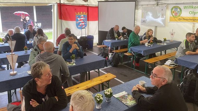 Foto: Hessischer Schützenverband / Blick ins Hessenzelt im Jahr 2024.