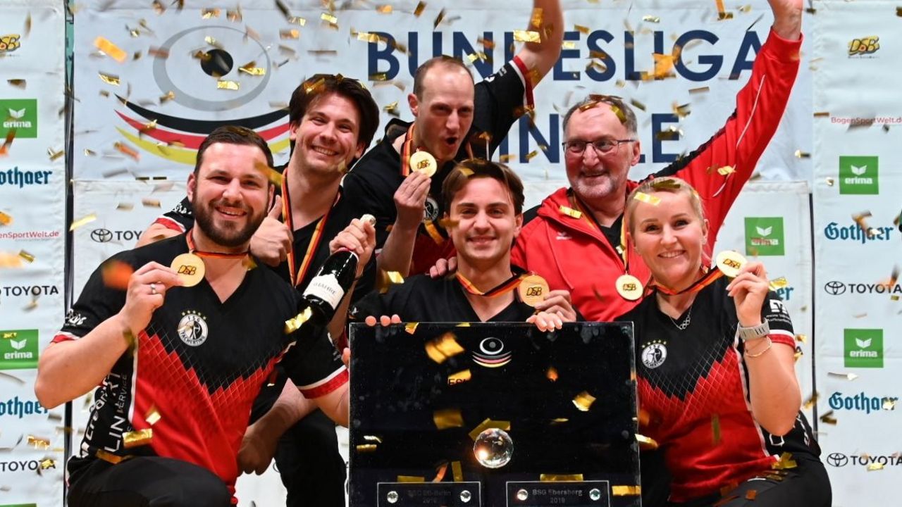 Bundesligafinale Wiesbaden: Tacherting schießt sich zum Rekordmeister