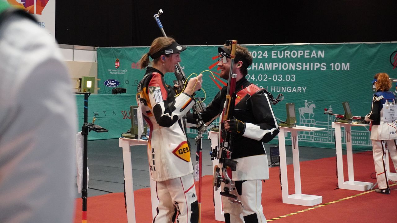 Foto: DSB / Freude bei Anna Janßen und Maximilian Ulbrich, den neuen Europameistern im Luftgewehr Mixed.