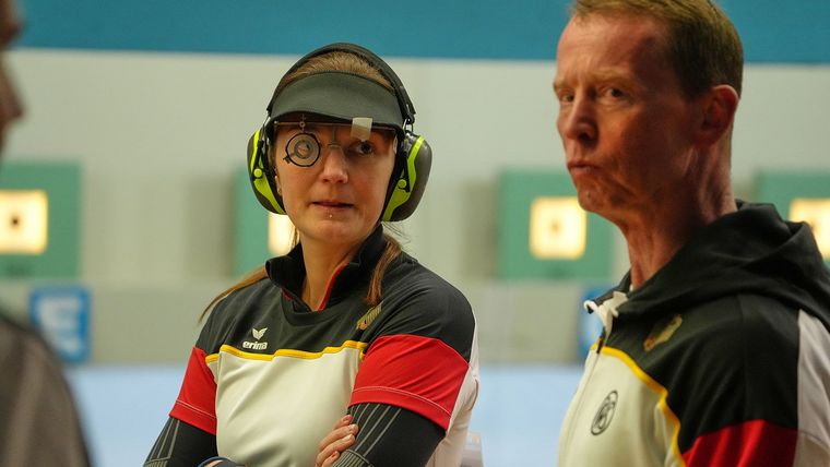 Foto: ISSF / Die einstige Top-Schützin Sandra Reitz ist mittlerweile Trainerkollegin von Thomas Zerbach und wird den Lehrgang Luftpistole für Fortgeschrittene leiten.