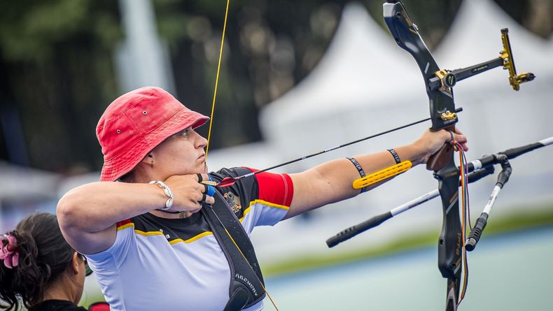 Foto: World Archery / Flora Kliem in der Qualifikation bei den Paralympics in Paris 2024. Foto: World Archery / Flora Kliem in der Qualifikation bei den Paralympics in Paris 2024.