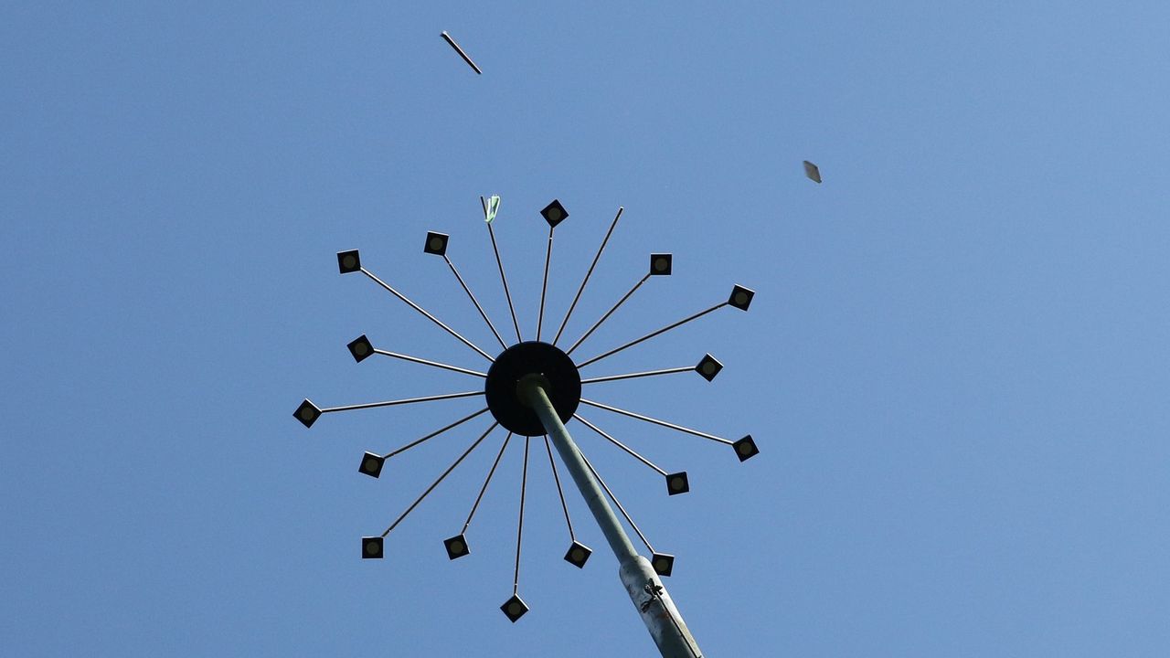 Foto: BSSB / Beim Sternschießen gilt es, so viele Plattl wie möglich mit der Armbrust vom Himmel zu holen.