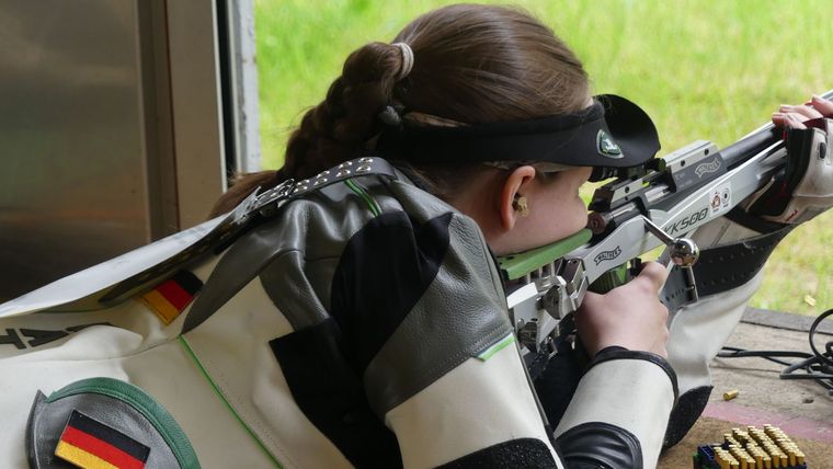 Foto: Michael Eisert / Katrin Grabowski verfehlte als Elfte im 50m Liegendschießen knapp die Top Ten.