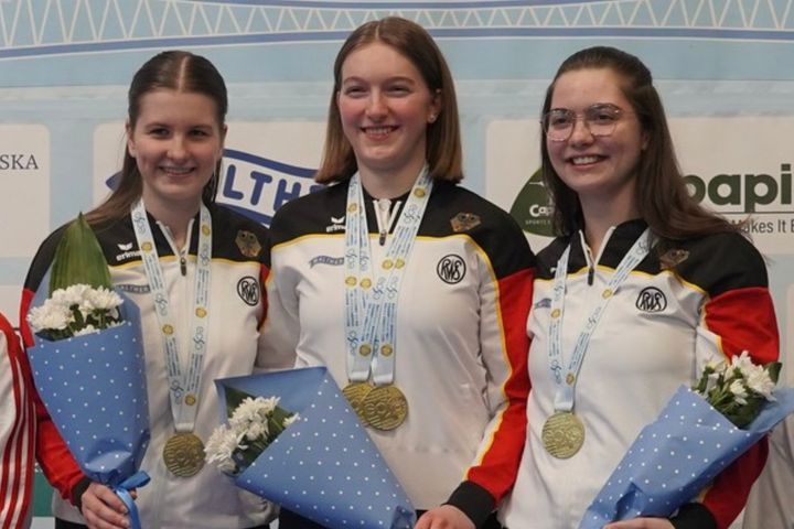Xenia Mund, Alyssa Ott und Theresa Schnell
