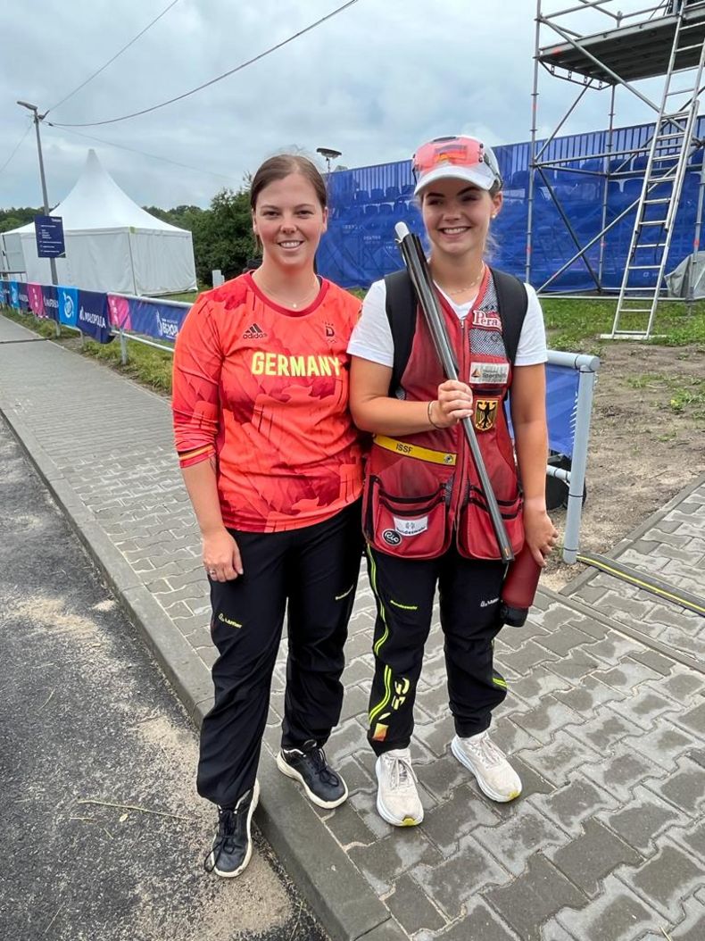 Foto: DSB / Zweimal Finale, einmal Bronze: Nadine Messerschmidt und Nele Wißmer.