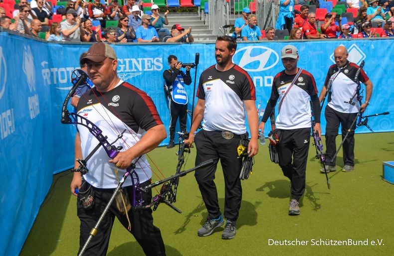 Foto: Eckhard Frerichs / Abgang für Lars Klingner, Marcus Laube, Marcel Trachsel und Trainer Harry Vohs.