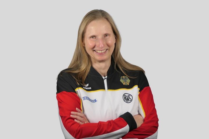 Claudia Kulla - Gewehr