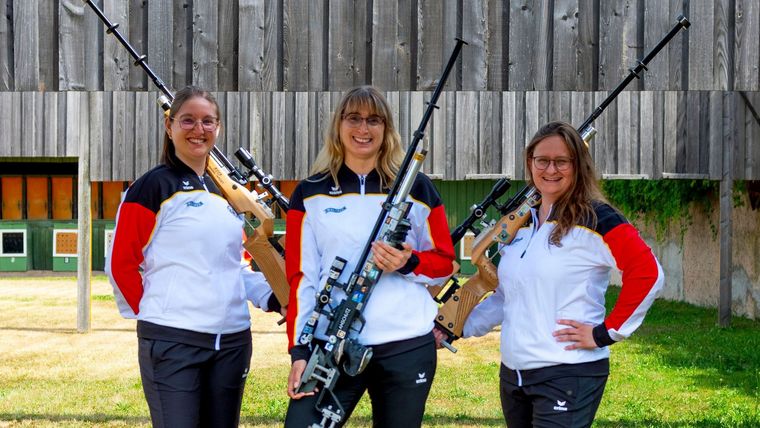 Foto: Julian Gebauer / Das Frauen-Trio Laufende Scheibe Eva Östreicher, Daniela Vogelbacher und Nicola Müller-Faßbender (v.l.) will bei der EM in Eriwan an die Erfolge des Vorjahres anknüpfen.
