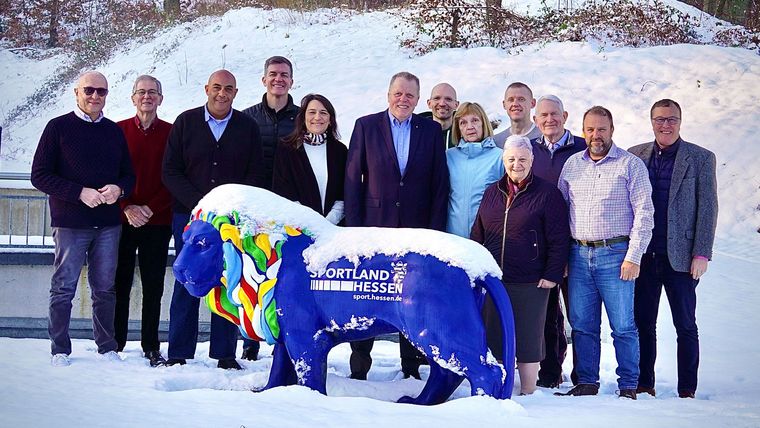 Foto: DSB / Das ISSF Technical Comitee mit dessen Vorsitzenden, DSB-Bundesgeschäftsführer Jörg Brokamp, in der Mitte.