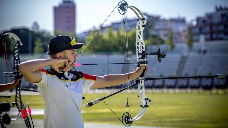 Foto: WA / Mit erst 17 Jahren gewann Simon Moritz bei seinem ersten Weltcup-Auftritt gleich zwei Bronzemedaillen im Team und im Einzel.