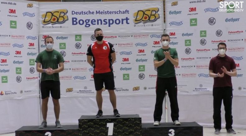 Foto: DSB / Das Siegertreppchen bei den Recurve Männern v.l.: Florian Unruh, Felix Wieser, Christoph Breitbach, David Strohdick. Foto: DSB / Das Siegertreppchen bei den Recurve Männern v.l.: Florian Unruh, Felix Wieser, Christoph Breitbach, David Strohdick.