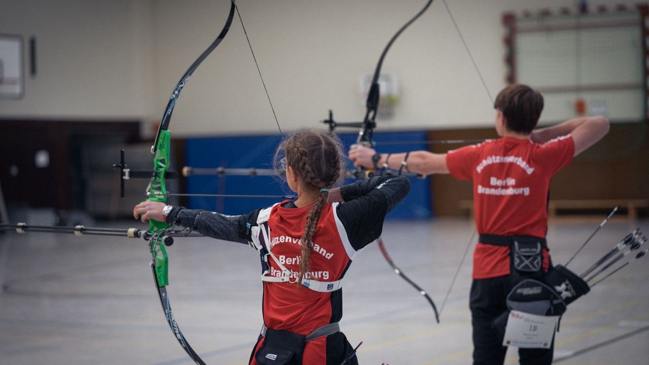 Foto: DSJ / Packenden Bogensport boten die Nachwuchsschützen beim bundesweiten Schulvergleich und dem Shooty Cup. Die Berliner erwiesen sich als besonders zielsicher.