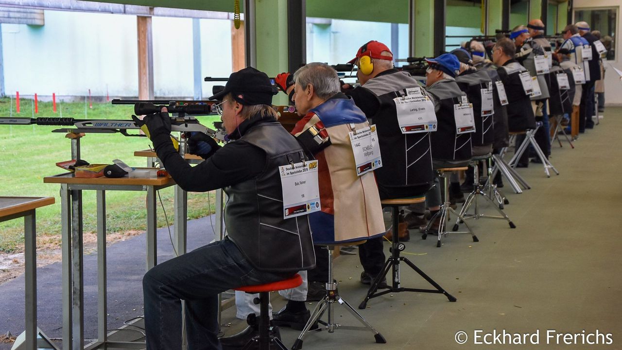 Foto: Eckhard Frerichs/NSSV / Über 1400 Senioren kämpften in Hannover um den Deutschen Meistertitel. 