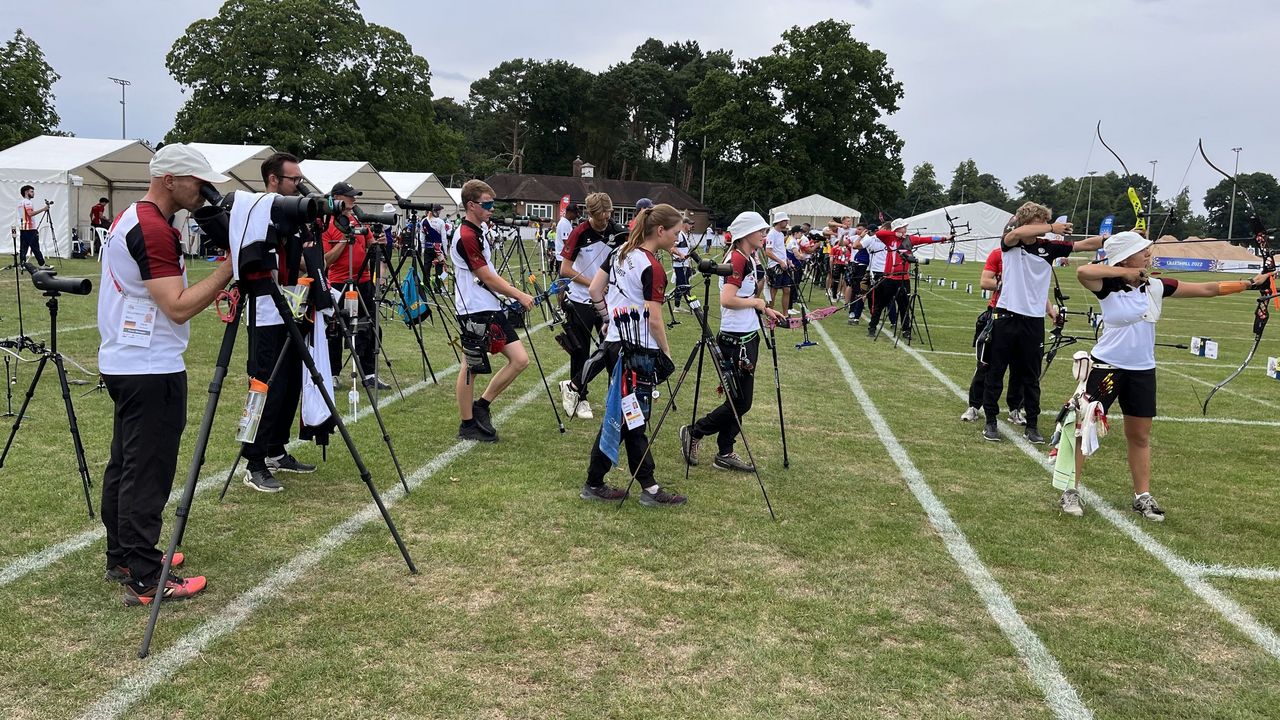 Foto: DSB / Das deutsche Recurve-Team beim offiziellen Training in Lilleshall.