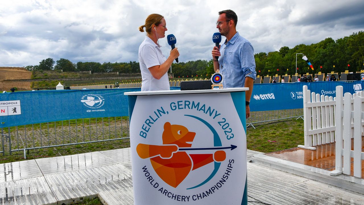 Foto: Eckhard Frerichs / Lisa Unruh als Expertin im DSB-Instagramkanal mit Moderator Freddy Siebert.