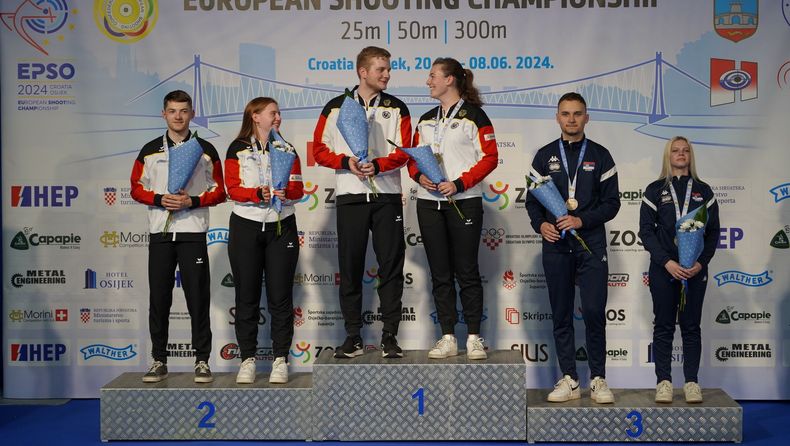 Foto: ESC / Gold für Nils Palberg und Hannah Wehren sowie Silber für Justus Ott und Anna-Marie Beutler im Duett-Wettbewerb. Foto: ESC / Gold für Nils Palberg und Hannah Wehren sowie Silber für Justus Ott und Anna-Marie Beutler im Duett-Wettbewerb.