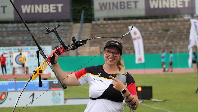 Foto: WAE / Recurverin Regina Kellerer gewann beim Youth Cup in Ruse zweimal Gold und einmal Bronze und freut sich nun auf die EM in Rom.